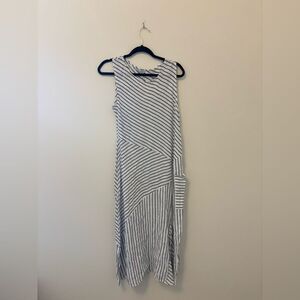 Tempo Paris Large Linen Striped Sleeveless Dress